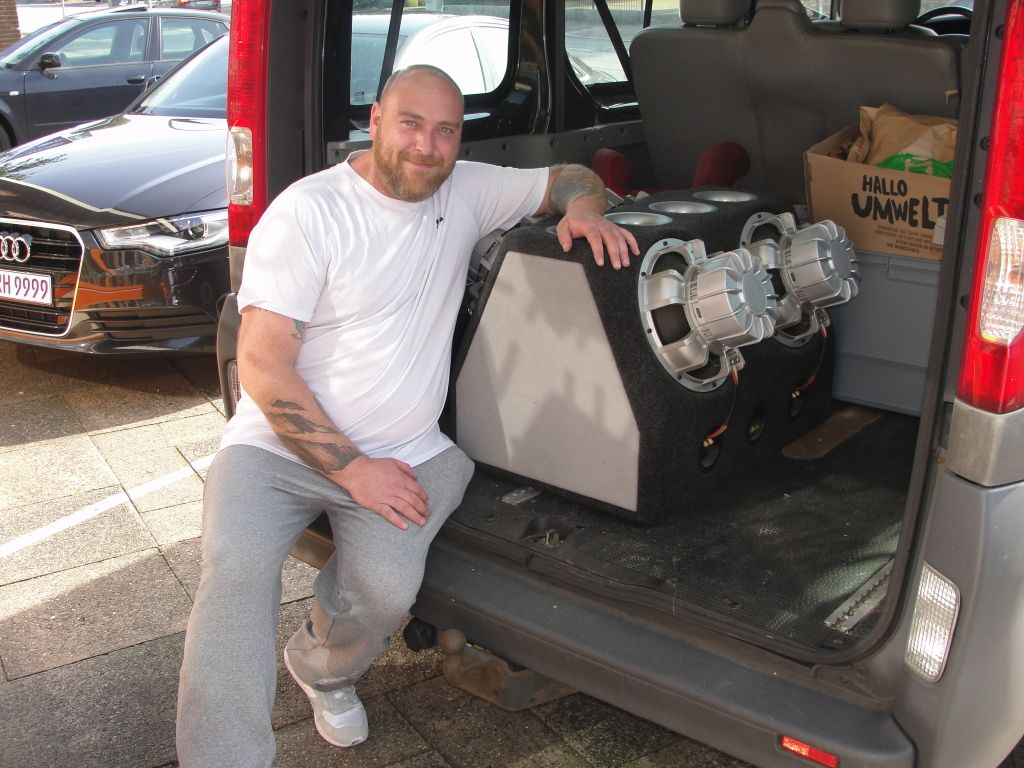 Audio Mobile Lab Flensburg - Car-Audio und HiFi im Norden, Car, Auto, Audio, Hifi, Ochsenweg 16, 24941 Flensburg, Beratung, Messung, Justierung, Subwoofer, Fahrzeugdämmung, Montage